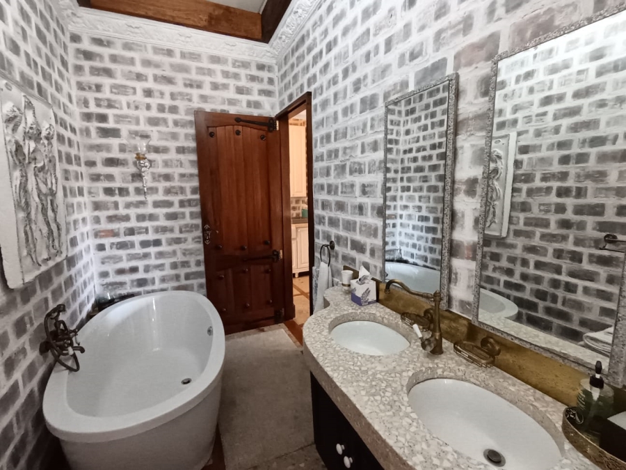 To Let 1 Bedroom Property for Rent in Grootbrakhoogte Western Cape